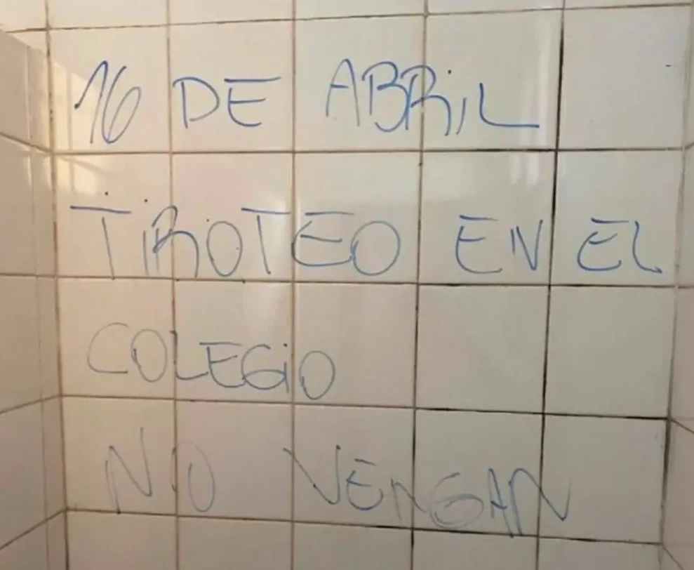 Amenaza de tiroteo escrito en un baño de un colegio de Jesús María