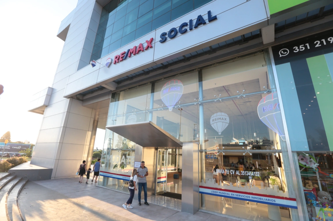 Impacto en Córdoba tras la millonaria fusión inmobiliaria entre RE/MAX y The Real Brokerage