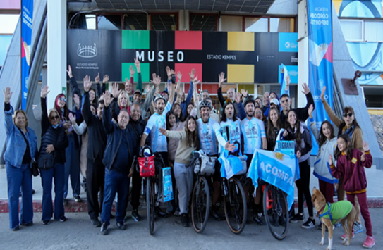 Los 4 amigos partieron esta mañana desde la explanada del estadio Mario Alberto Kempes