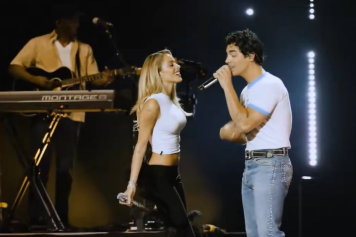 Tini Stoessel cumplió su sueño y tocó junto a los Jonas Brothers: el video