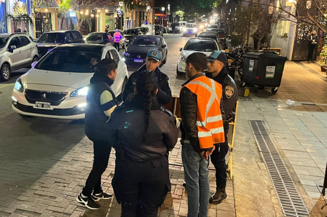 La gestión de Passerini finalmente oficializará la extorsión de los naranjitas en las calles de Córdoba