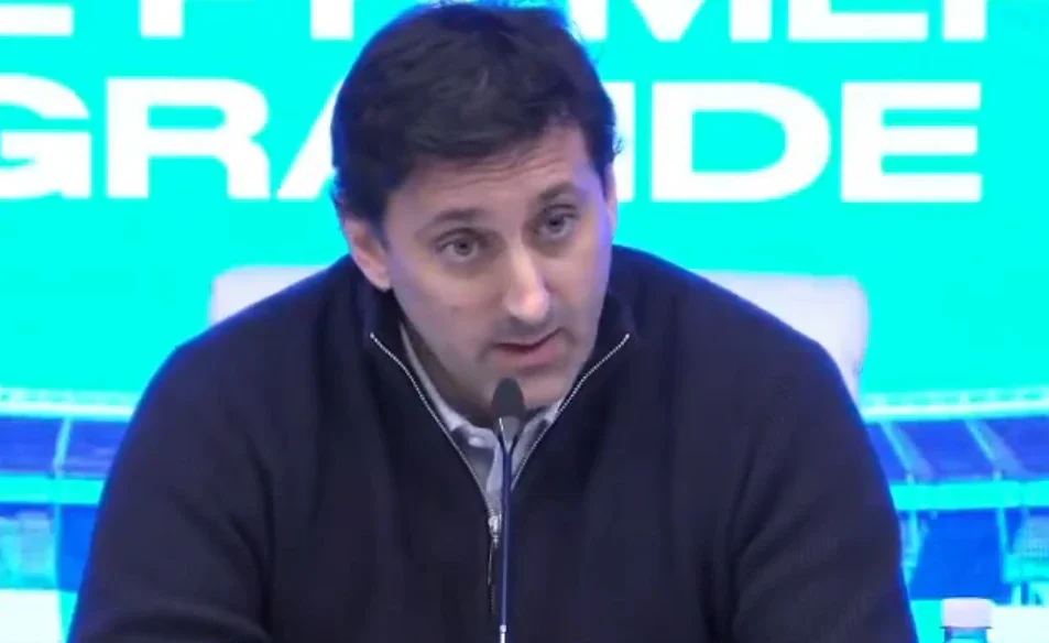 Milito lamented Costas' departure.