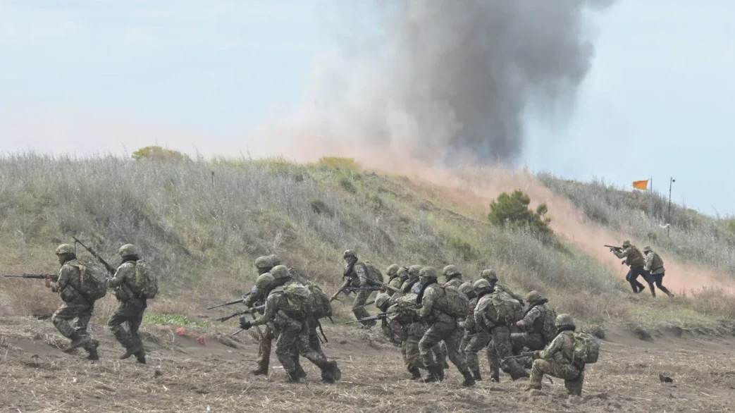 Ejercicios militares entre las fuerzas armadas nacionales y las de Estados Unidos