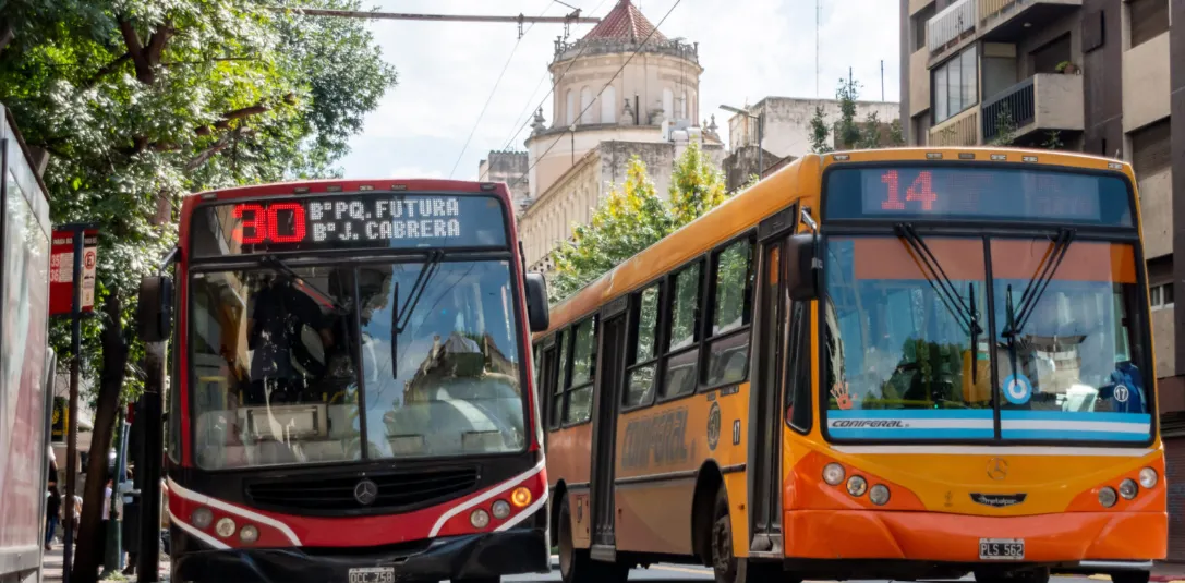 El precio de los boletos de los colectivos urbanos de Córdoba Capital podrian sufrir una actualización en sus tarifas