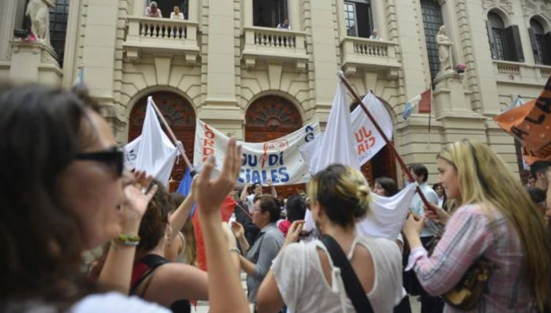 Protestas de los empleados judiciales de Córdoba frente al Tribunal Superior de Justicia