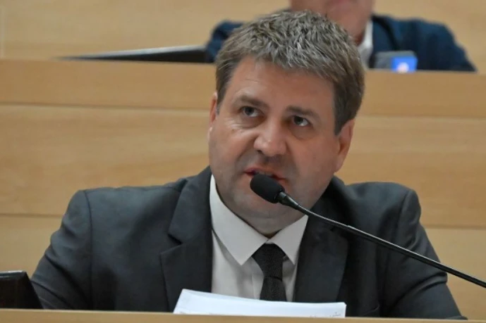 El oficialismo de la UCR de Córdoba oficializó la postulación de su candidato para la interna