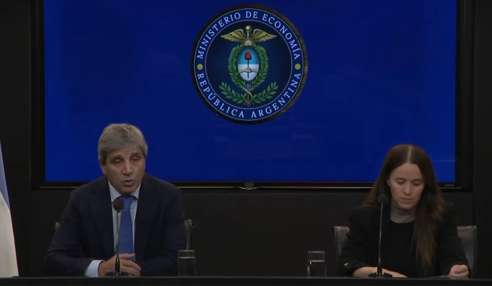 Luis Caputo and María Ibarzabal Murphy