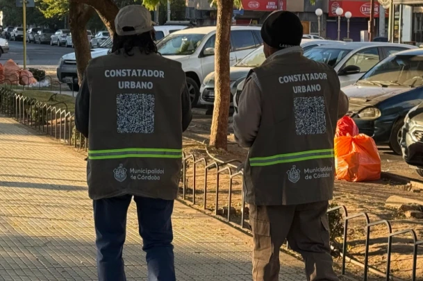 Córdoba registró más de mil pagos digitales y cuatro detenidos en el debut del estacionamiento medido