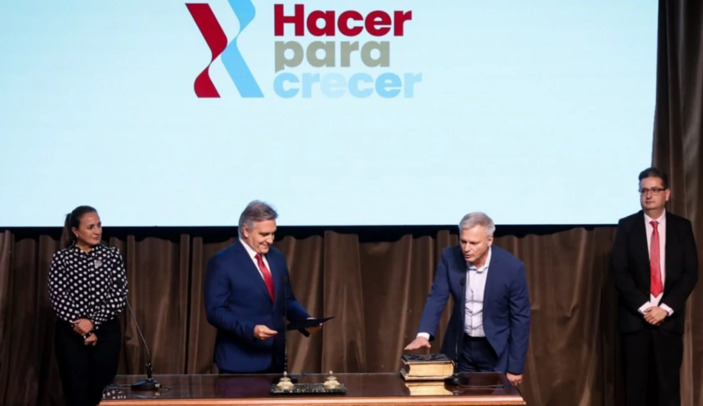 El gobernador le tomó juramento a Frizza el día de ayer