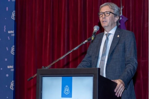 Jhon Boretto asume su segundo mandato al frente del Rectorado de la Universidad Nacional de Córdoba