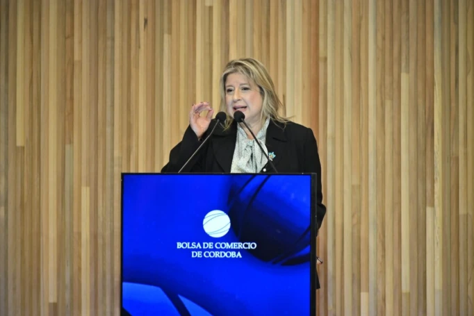 Alejandra Monteoliva expuso sobre seguridad y logística en la Bolsa de Comercio de Córdoba