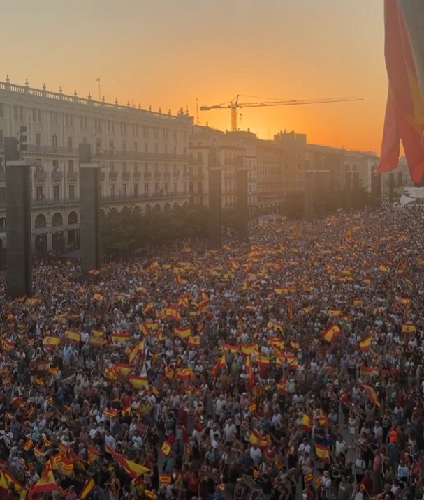 Las masivas protestas.