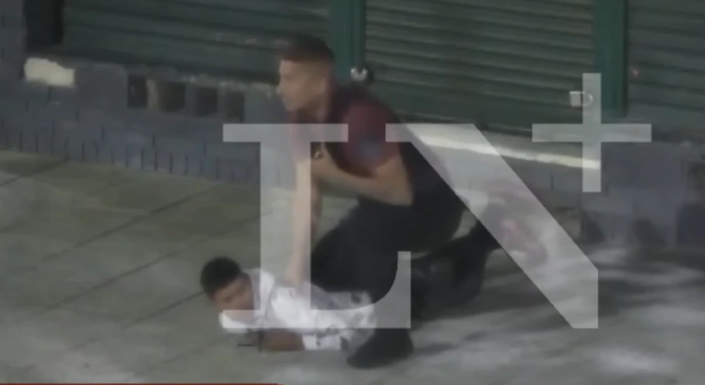 El ladrón detenido.