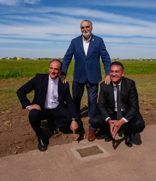 Autoridades religiosas y políticas de Córdoba brindaron detalles de cómo será la misa que se realizará en FAdeA