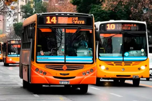 El transporte en Córdoba actualizó costos pero sostiene la tarifa de SUBE en $2.150