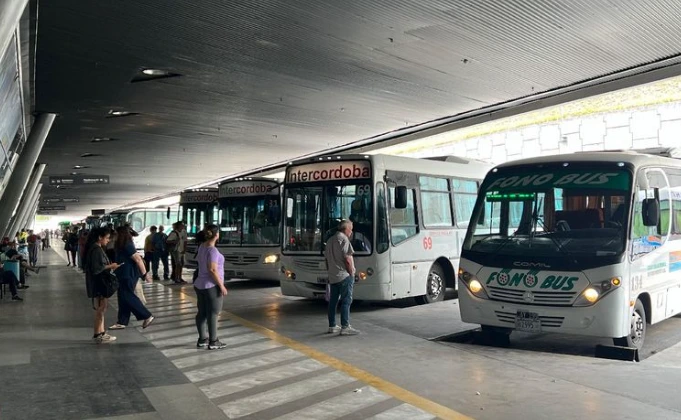 La resolución fijó la tarifa básica kilométrica en $104,96 sin IVA y estableció un valor final con impuesto incluido de $115,98 por unidad