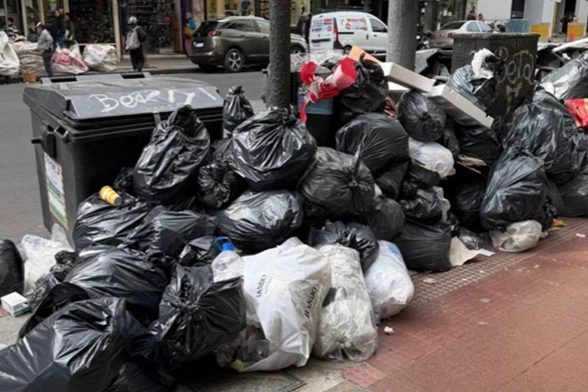 La inacción de Passerini sumerge al centro de Córdoba entre basurales y mal olor