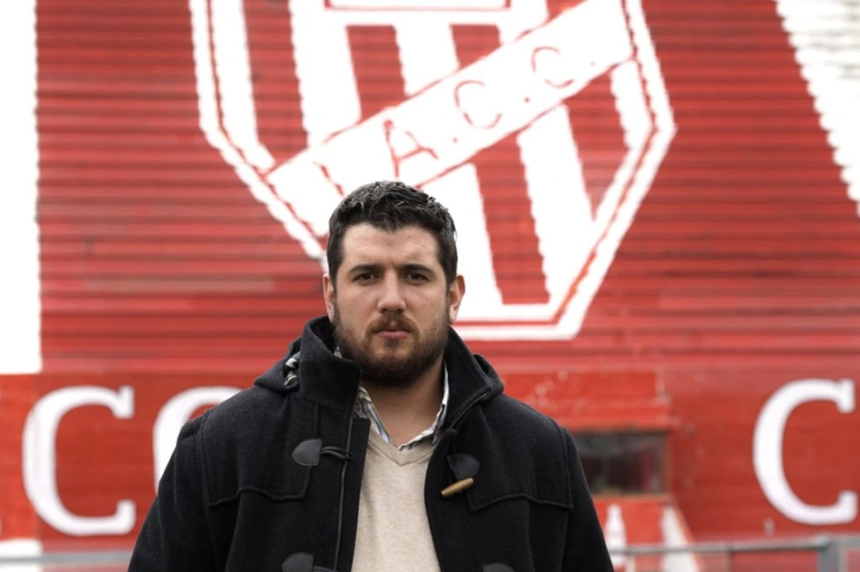 Cavagliatto sostiene su obsecuencia para complacer a Tapia y suena para conformar una posible lista del PJ