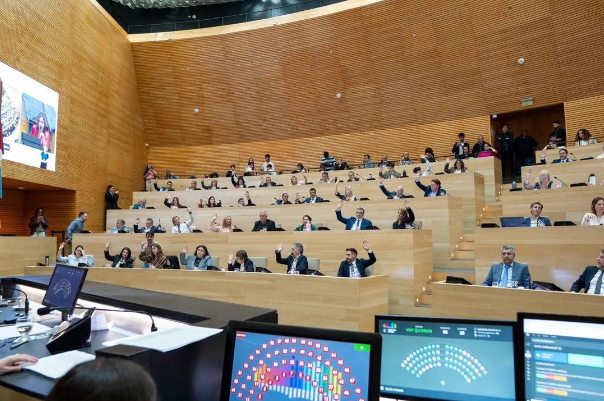 Finalmente, la Legislatura de Córdoba volvió a sesionar despues de más de un mes