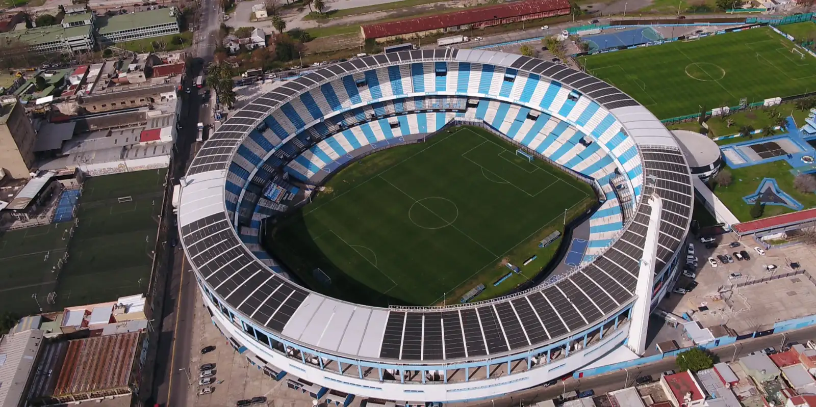 Racing hará de local frente a Independiente