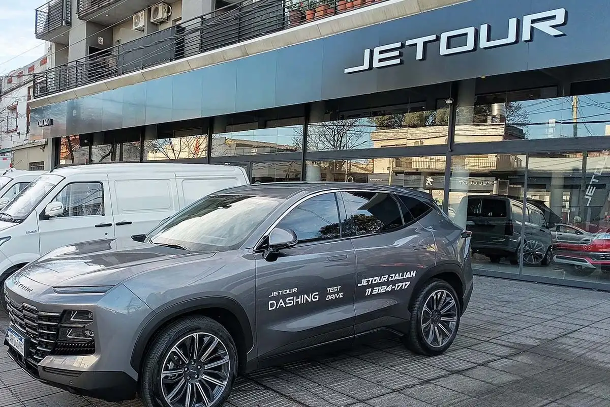What financing does Jetour offer for its SUVs