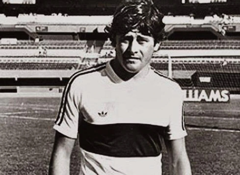 The fastest goal in the history of the Primera División is held by Carlos Dantón Seppaquercia (5 seconds)
