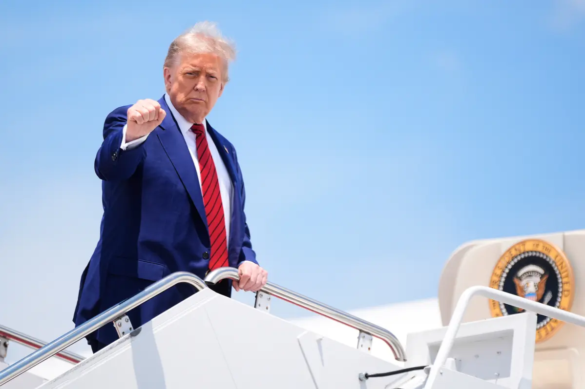 Trump defeated the old Republican guard in Indiana and pushes for a new electoral map in the state