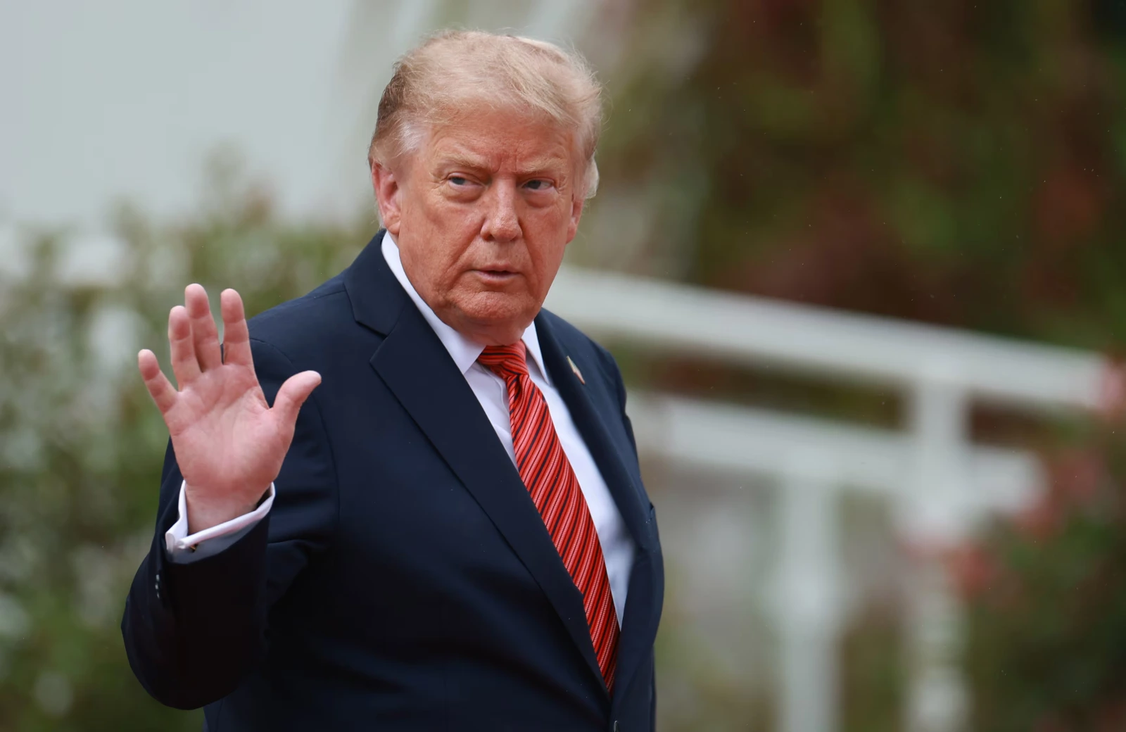 El gobierno de Donald Trump se ha mostrado favorable al desarrollo de la inteligencia artificial y aclaró que nuevas regulaciones podrían concederle una ventaja a China