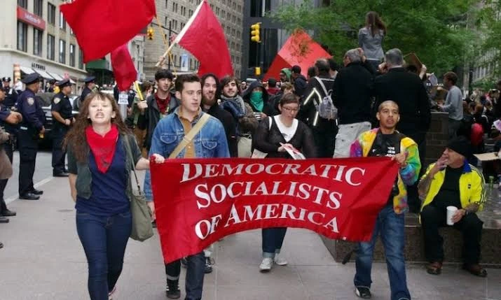 Within the DSA, there have been strong discussions regarding support for Xi Jinping's regime, with some members receiving threats for opposing it