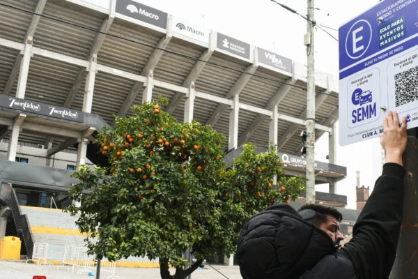 Sin cuidacoches: el nuevo sistema de estacionamiento de Córdoba se pone a prueba en espectáculos masivos