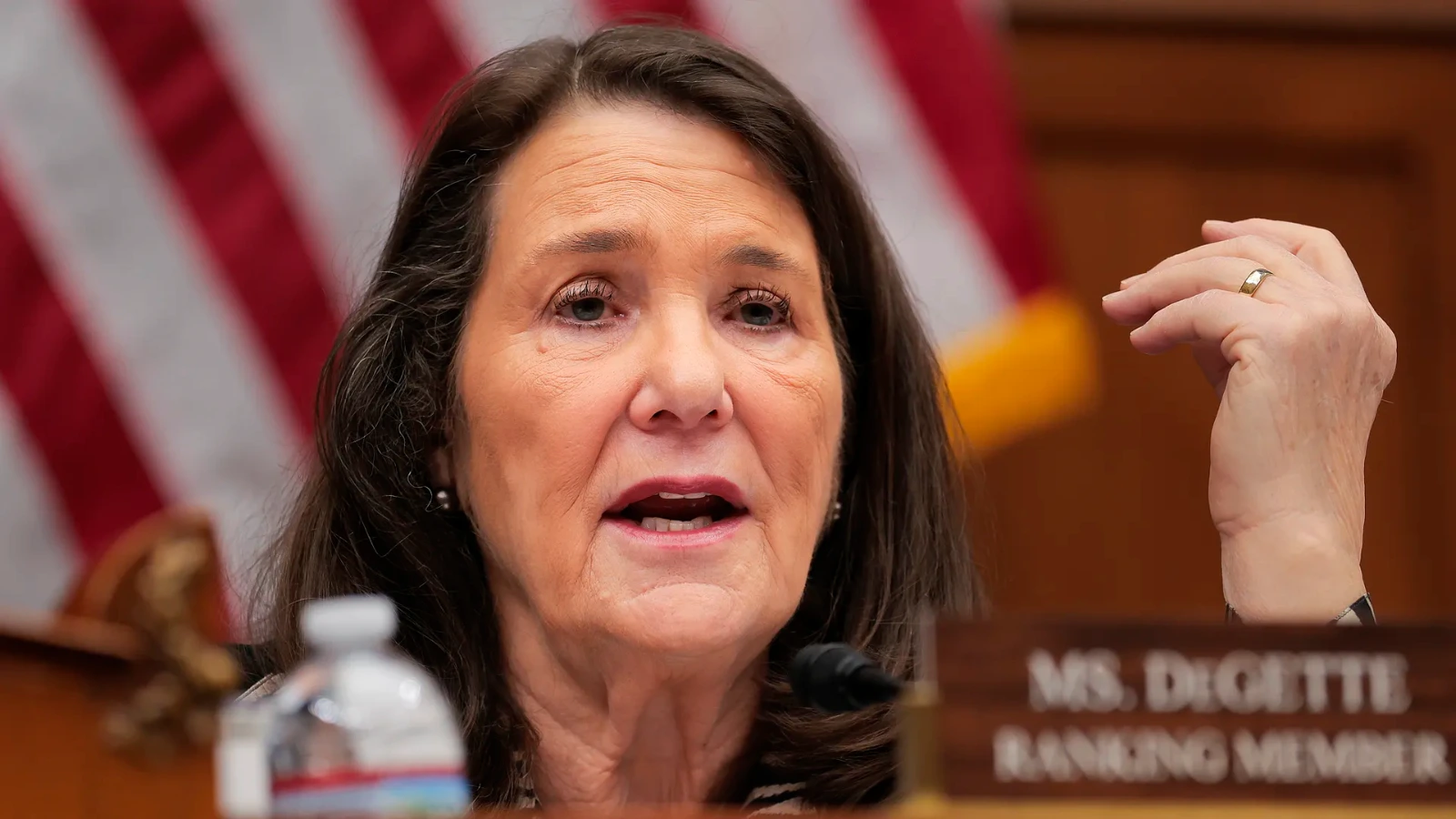 Kiros venció a la candidata demócrata Diana DeGette, quien cuenta con una extensa trayectoria en el Congreso 