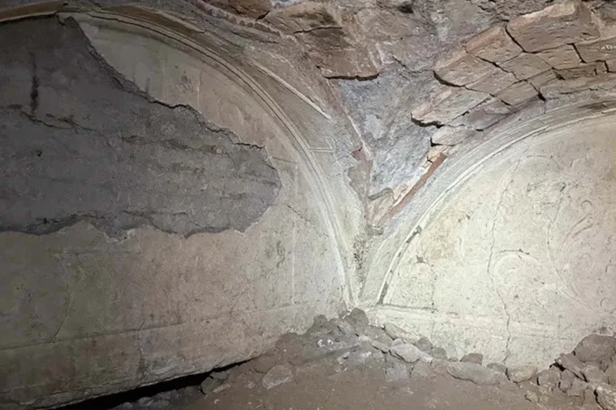 What did the archaeologists find in the ancient Roman residence?