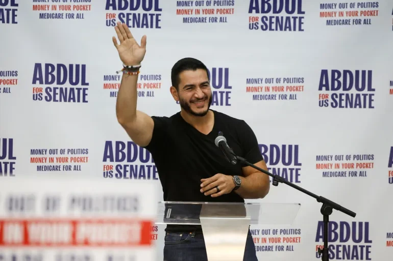 El demócrata musulmán candidato a senador por Michigan, Abdul El-Sayed, también disparó contra la vieja guardia del Partido Demócrata