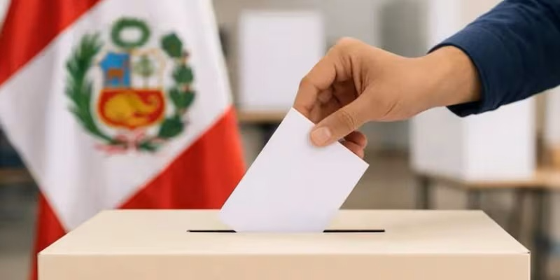 Una de las medidas solicitadas por la justicia electoral fue reforzar la presencia de fuerzas armadas y de seguridad en los establecimientos de votación