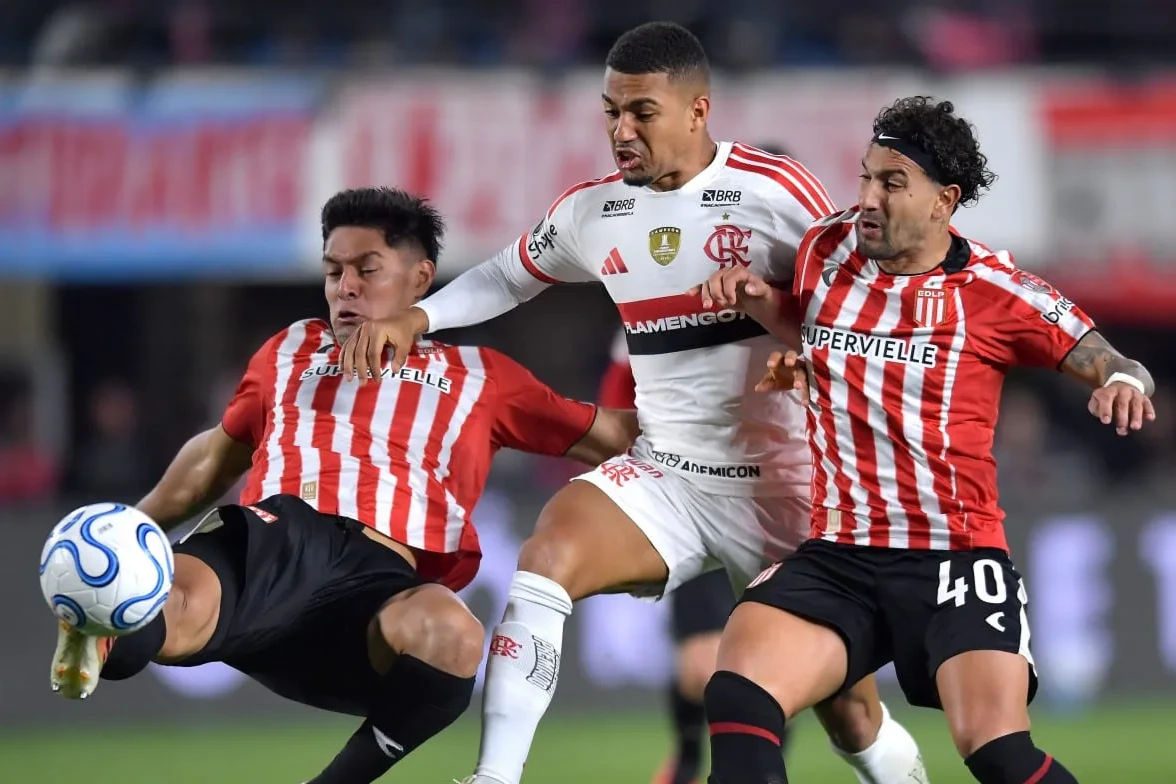 A qué hora juega Flamengo vs. Estudiantes por la Copa Libertadores 2026 y cuáles son las posibles formaciones