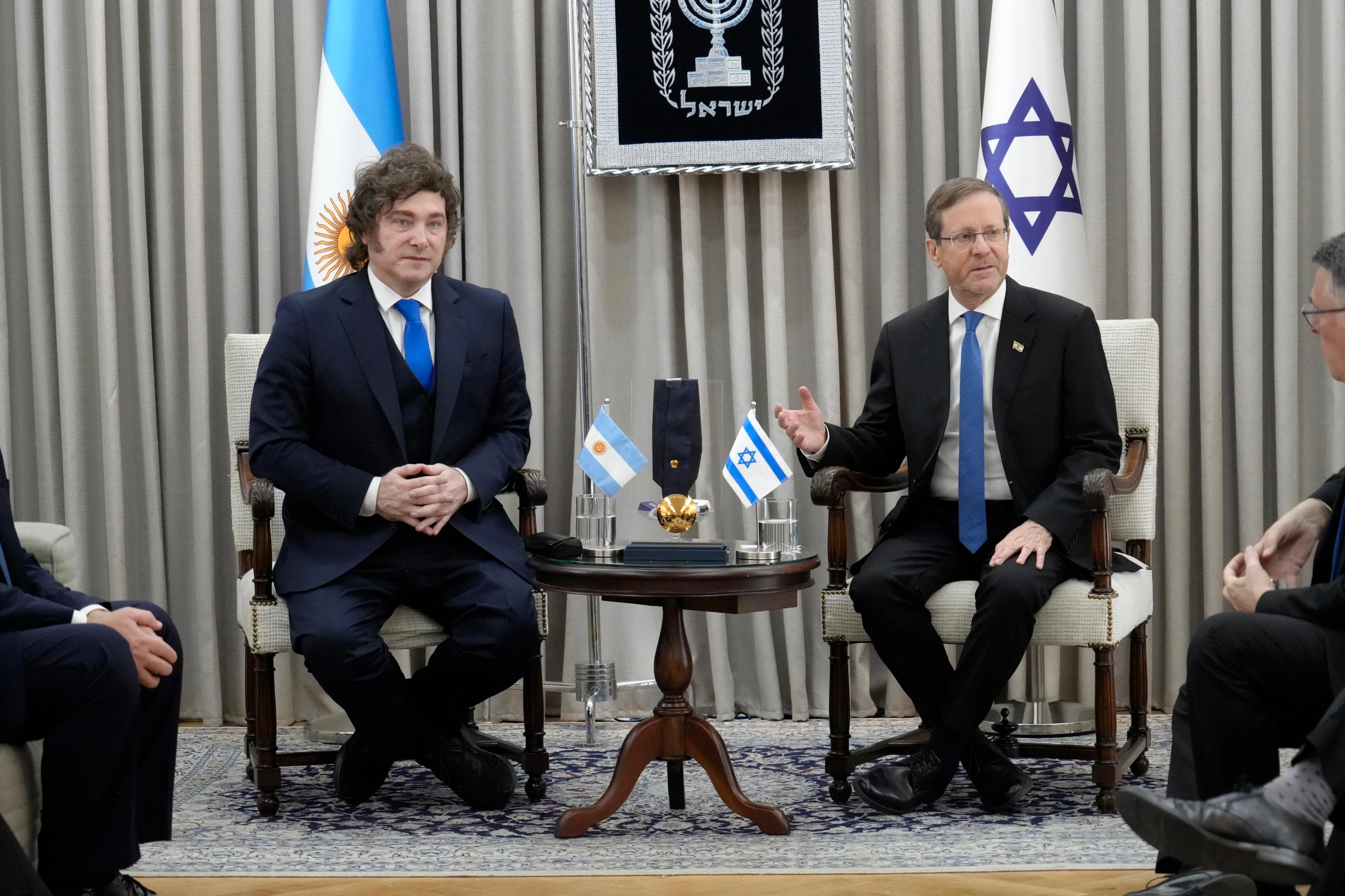 Javier Milei y Isaac Herzog.