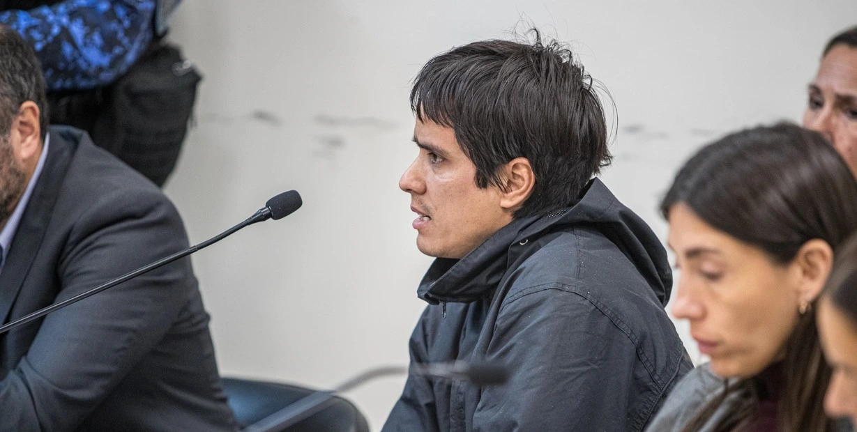 Maicol Gónzales, la pareja de la madre en la audiencia.