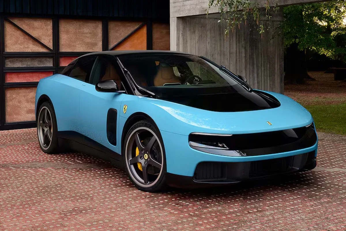 El primer Ferrari con cinco plazas reales