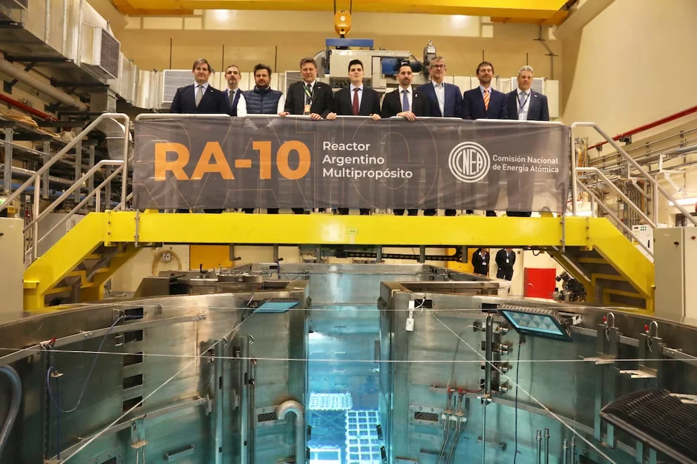 Reactor Argentino Multipropósito (RA-10).