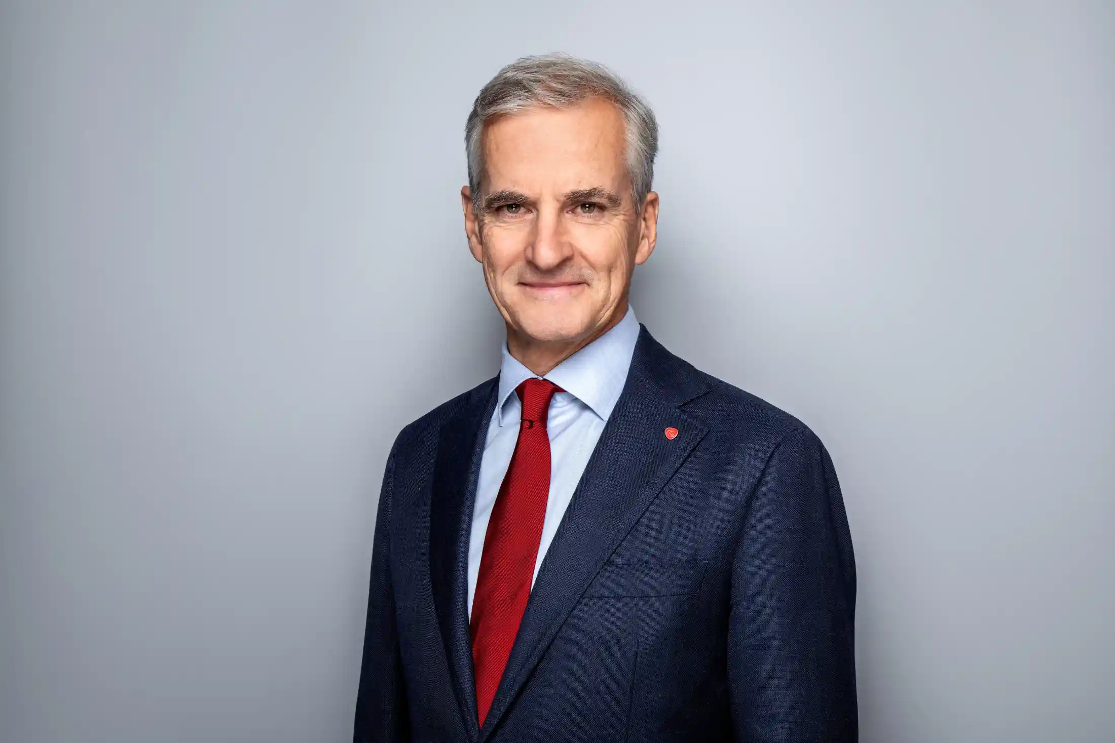El primer ministro de Noruega instó al régimen de Xi Jinping a utilizar su influencia con Rusia para buscar una solución a la guerra en Ucrania