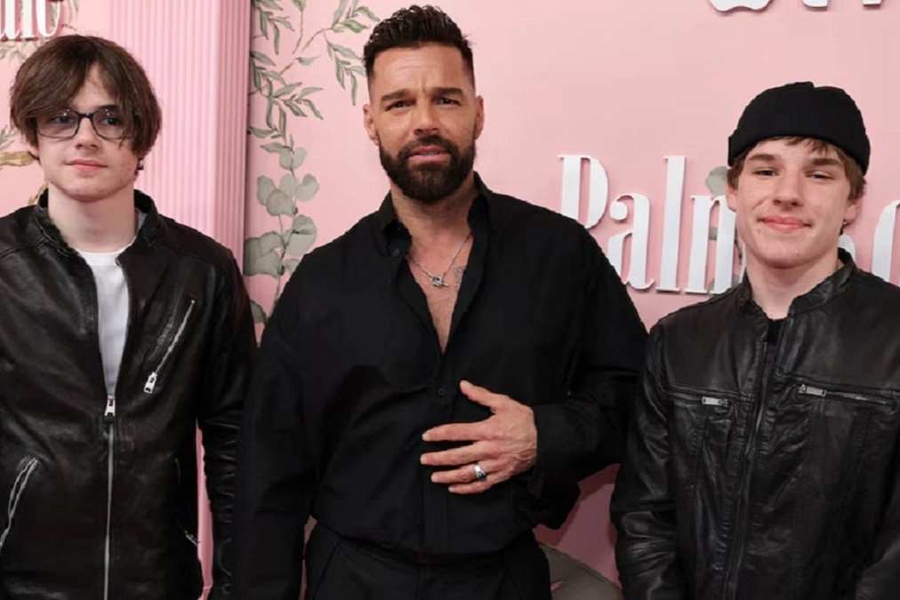 Así fue la llegada de Ricky Martín a la Argentina: las fotos junto a sus hijos mellizos