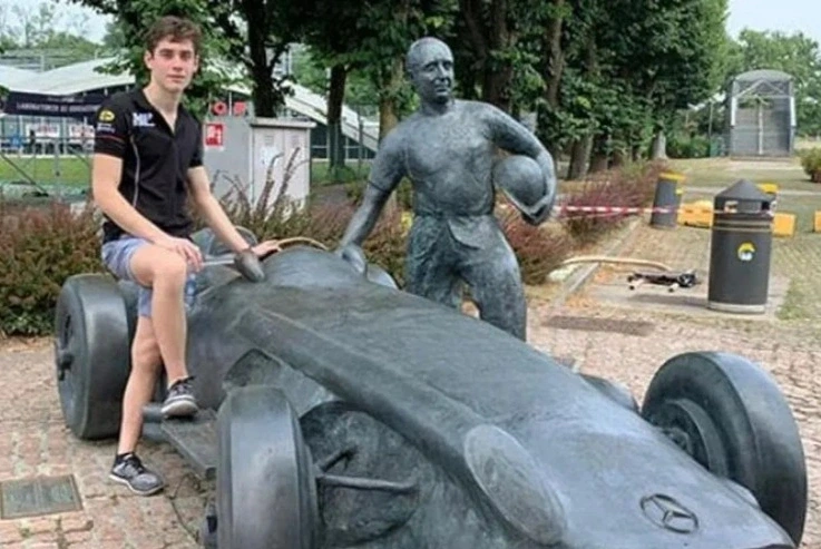 Franco Colapinto will ride Fangio's 'Silver Arrow' in his exhibition