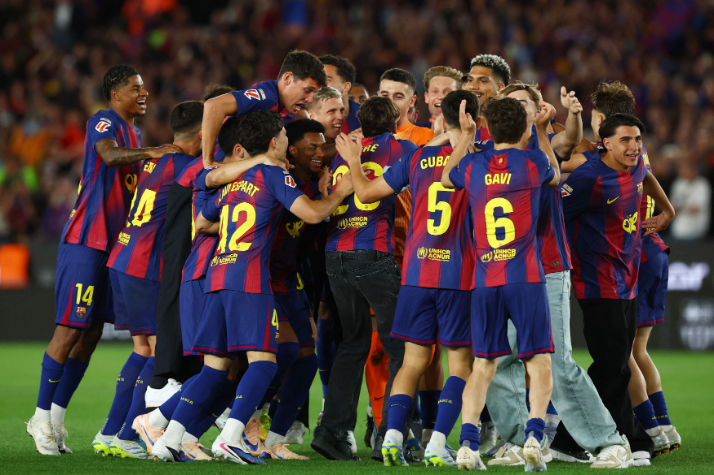 Barcelona le ganó 2-0 al Real Madrid y se consagró campeón de la LaLiga en su cara