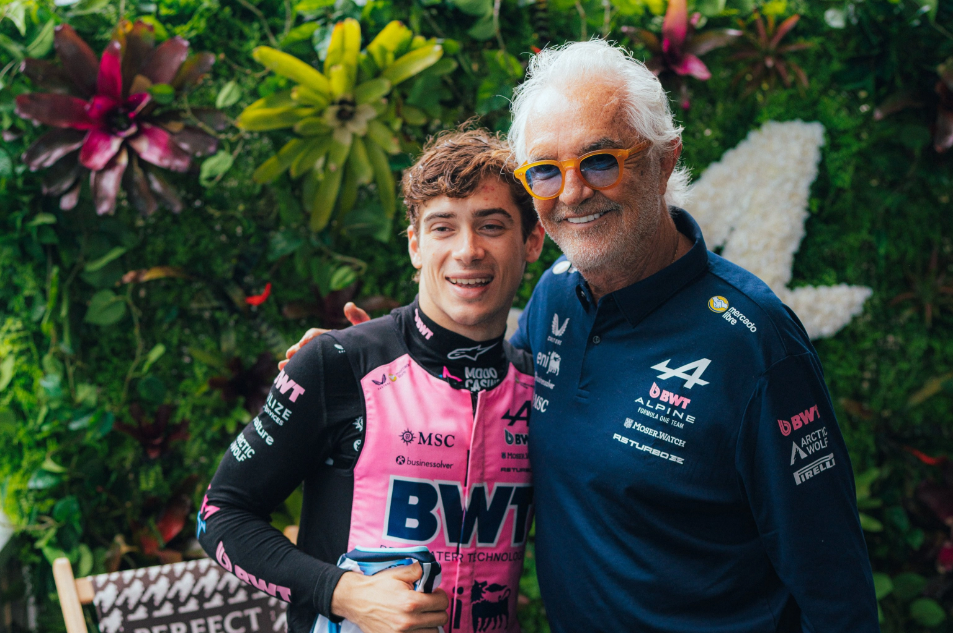 Flavio Briatore felicitó a Franco Colapinto por su gran GP de Miami: 'Ha rendido al nivel que esperamos de él'