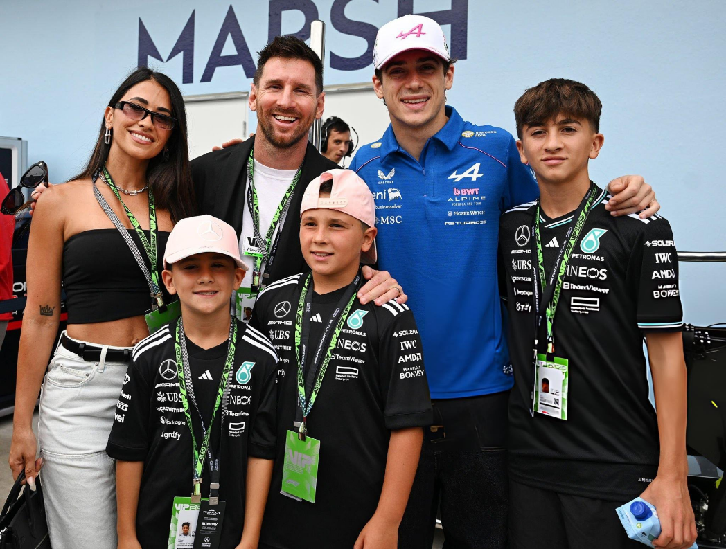 Messi y su familia con Colapinto