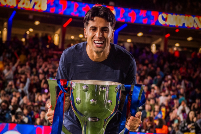 El histórico récord que consiguió João Cancelo con el título del Barcelona en LaLiga