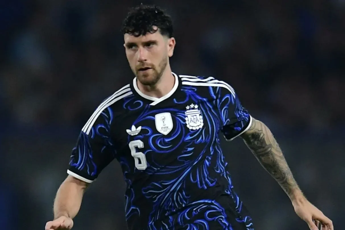 Es oficial: Marcos Senesi reemplazará a Leonardo Balerdi en la lista final de la Selección para el Mundial 2026