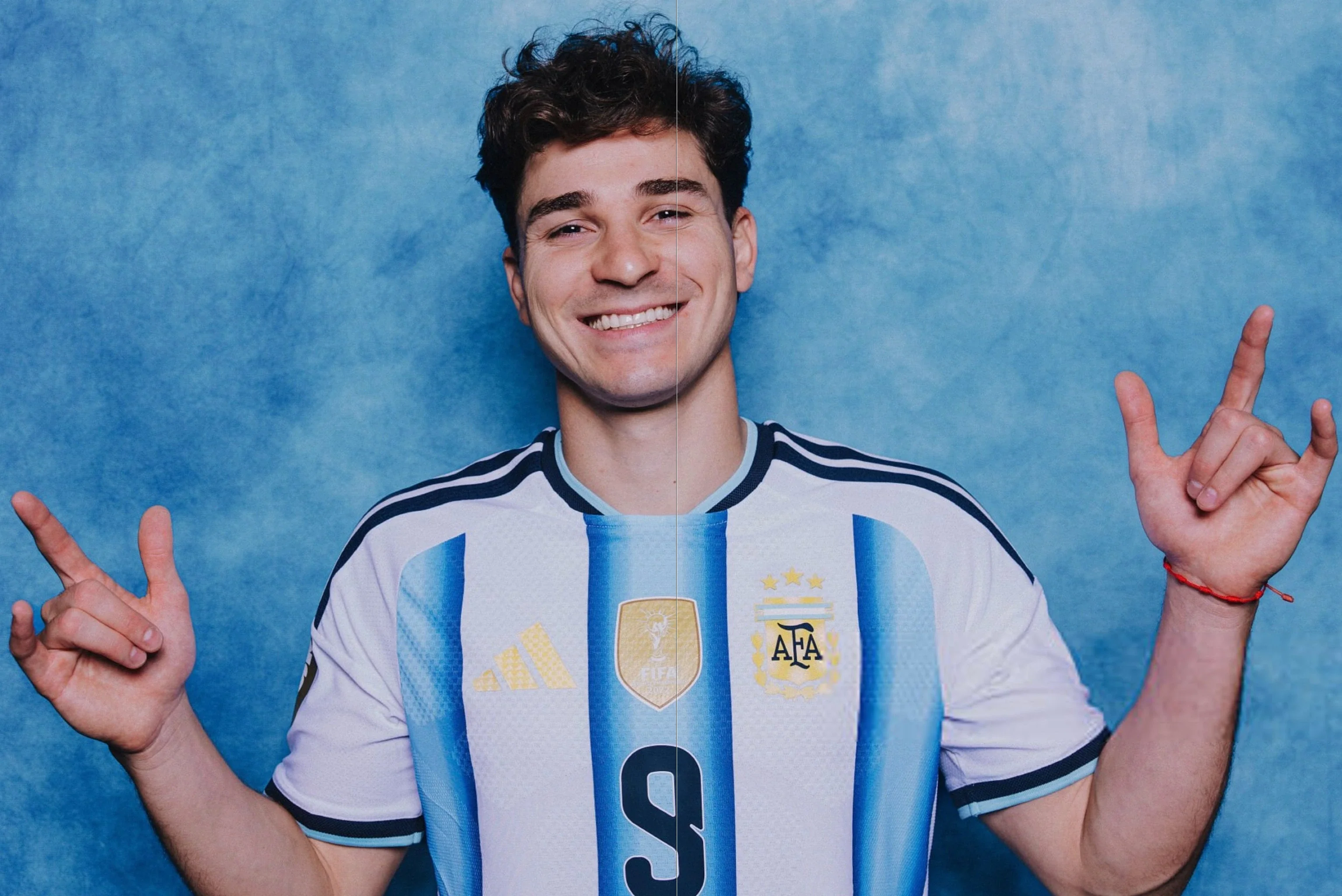 Scaloni define el plan con Julián Álvarez para el debut ante Argelia