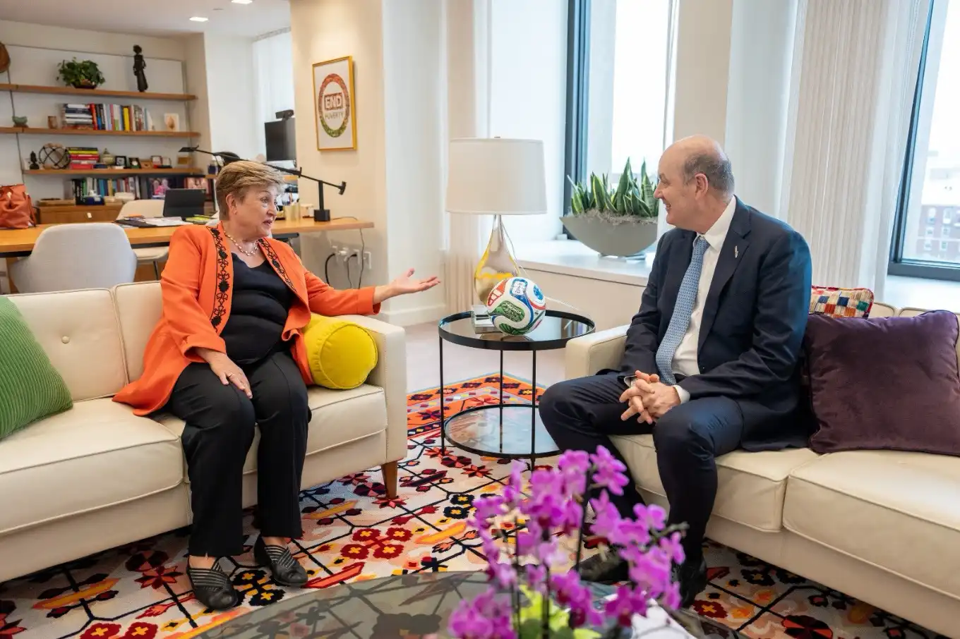 Sturzenegger had a one-on-one conversation with the highest authority of the IMF