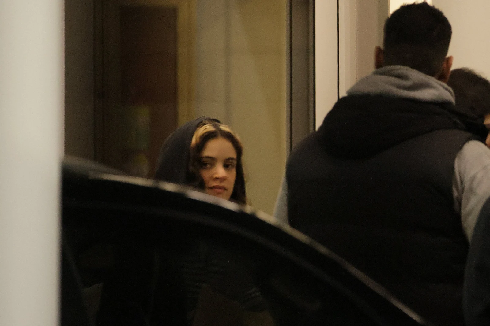 Rosalía llegando a la Argentina con un mega operativo policial